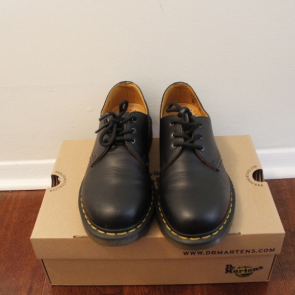 dr martens black nappa